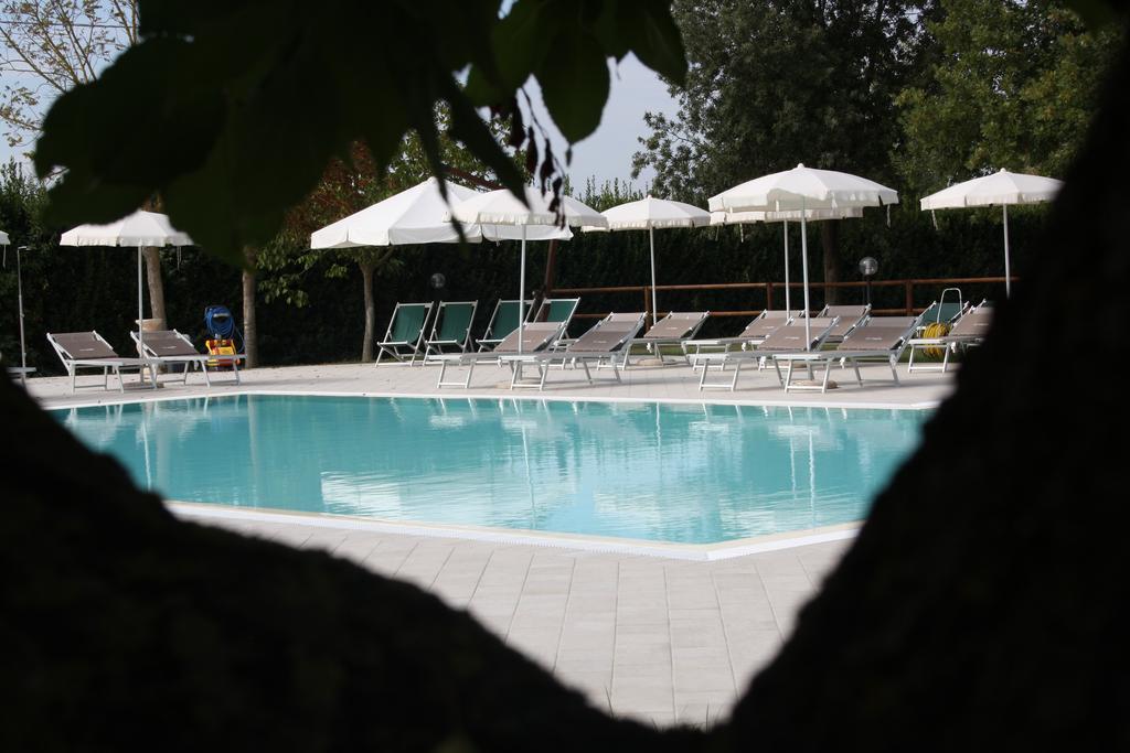 Agriturismo La Pisana Екстер'єр фото