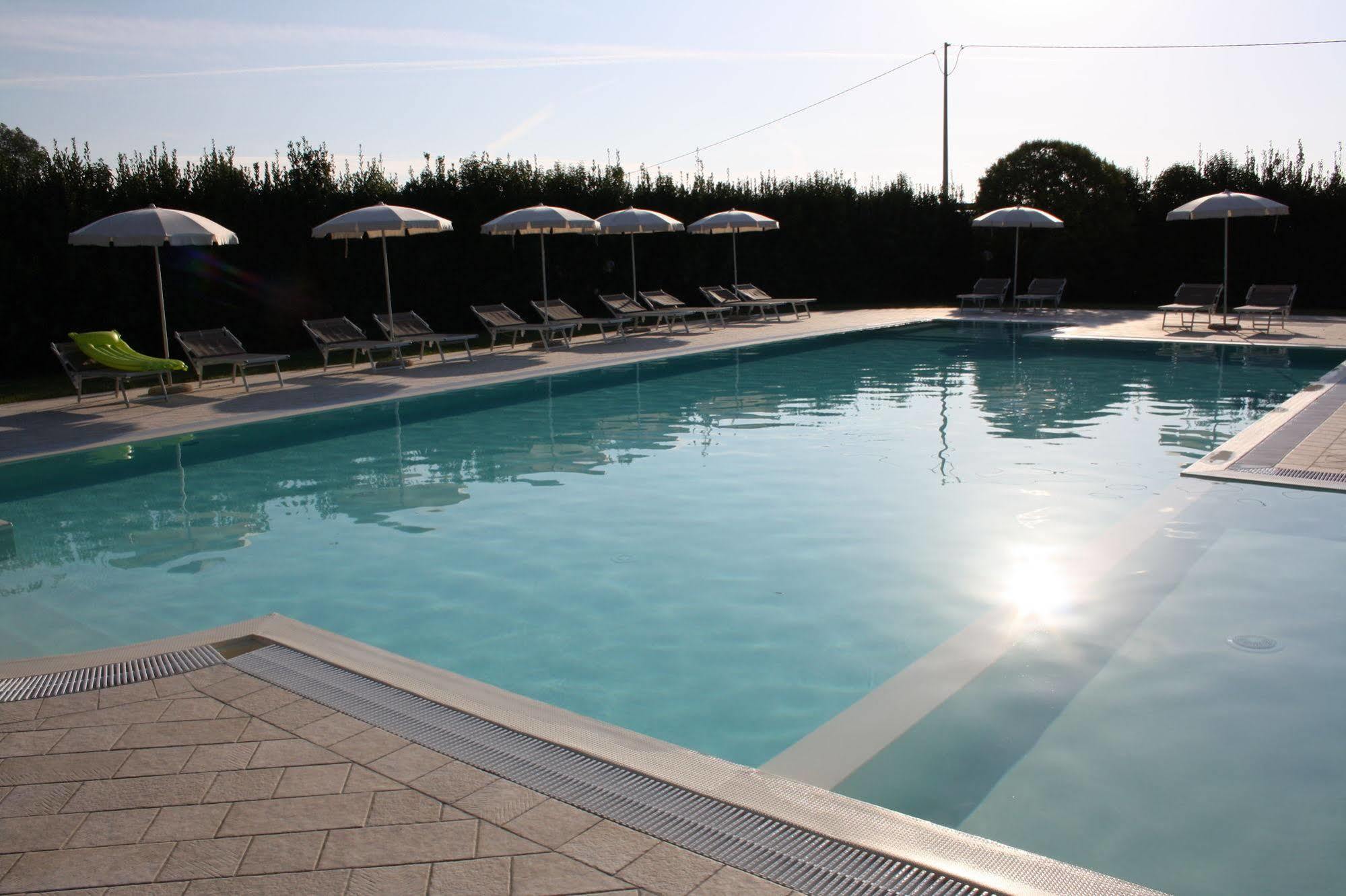 Agriturismo La Pisana Екстер'єр фото